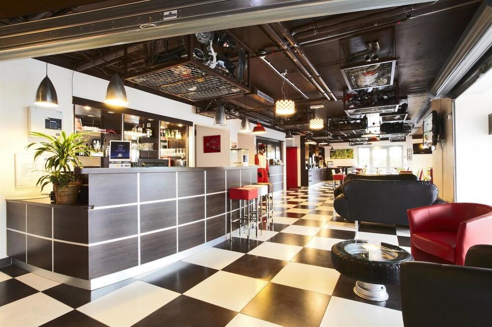 Enzo Hotels Reims Tinqueux By Kyriad Direct Εξωτερικό φωτογραφία