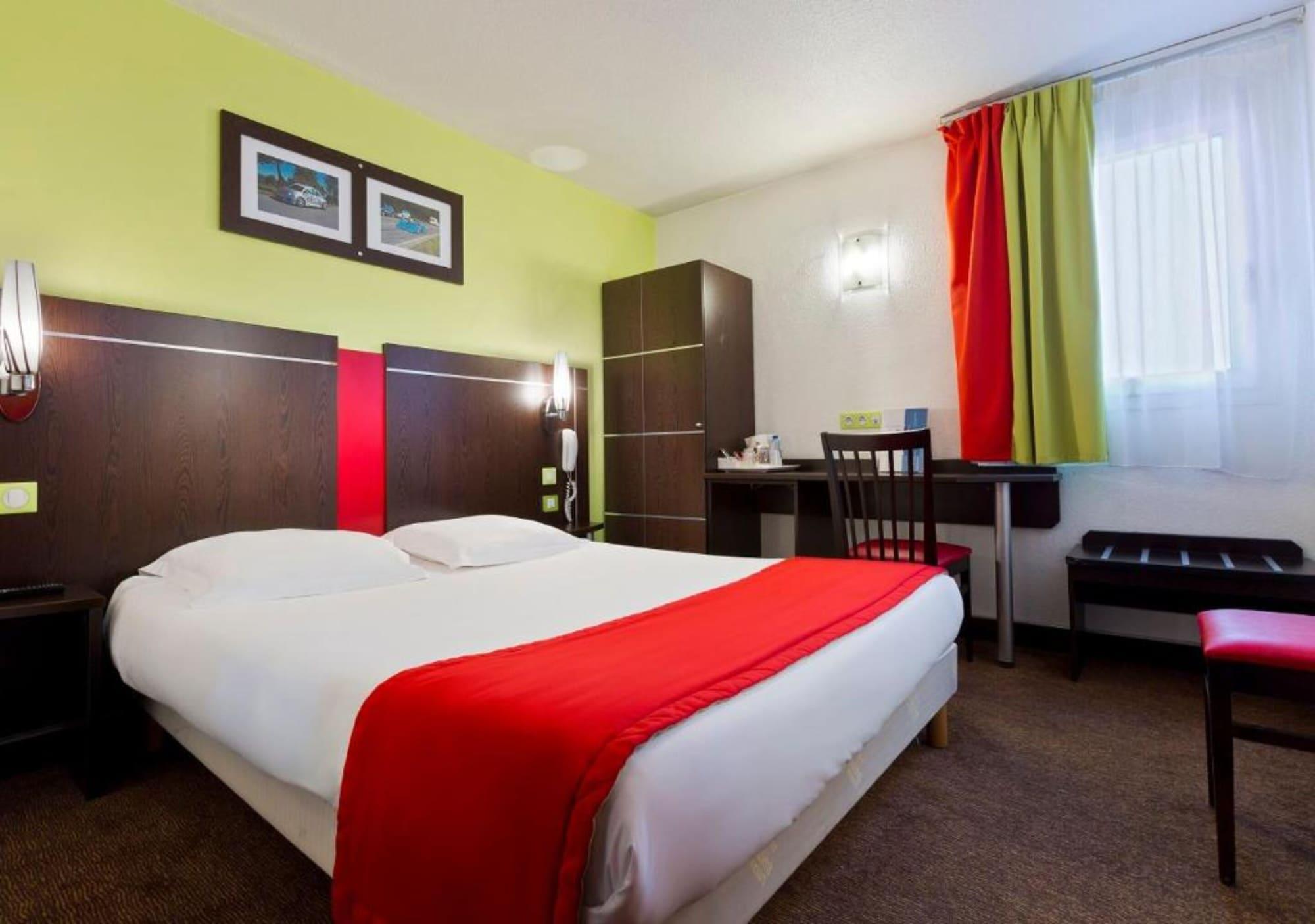 Enzo Hotels Reims Tinqueux By Kyriad Direct Εξωτερικό φωτογραφία